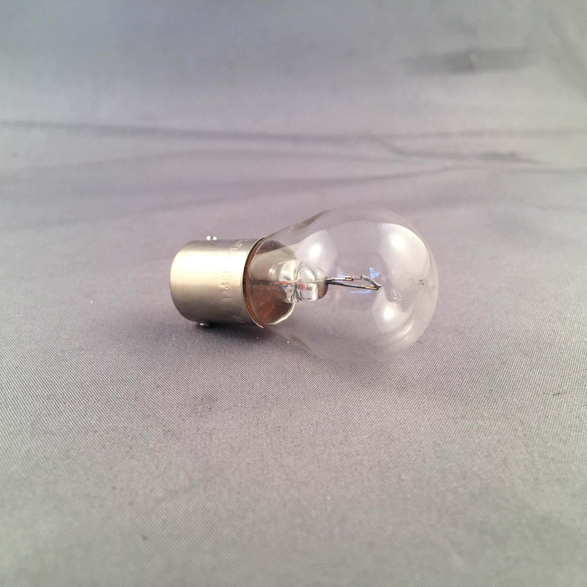 EMC LIGHT BULB FOR HIGHBEAMS